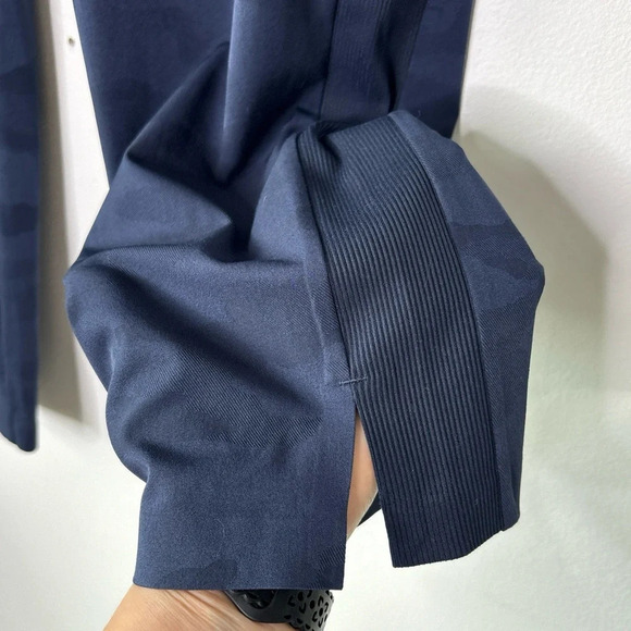 Athleta Navy Blue Brooklyn Ankle Camo Pant Size 8 - Picture 6 of 12